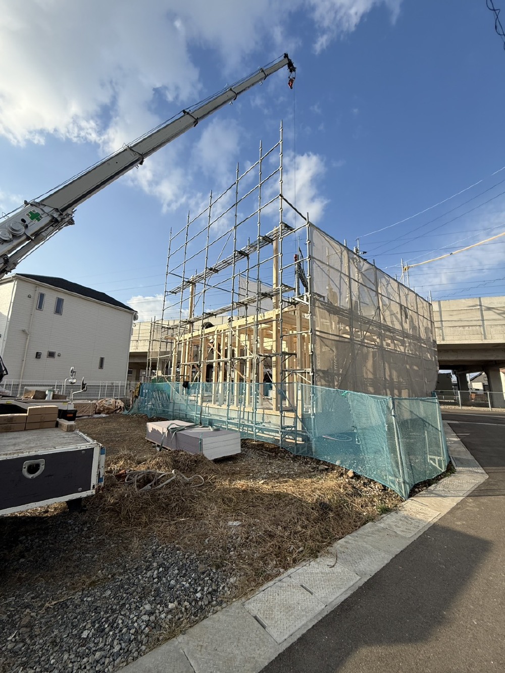 鬼橋町にて建売住宅が上棟しました。