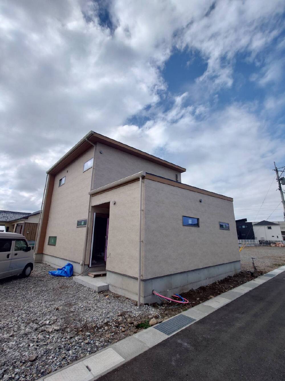 クロス工事に入りました