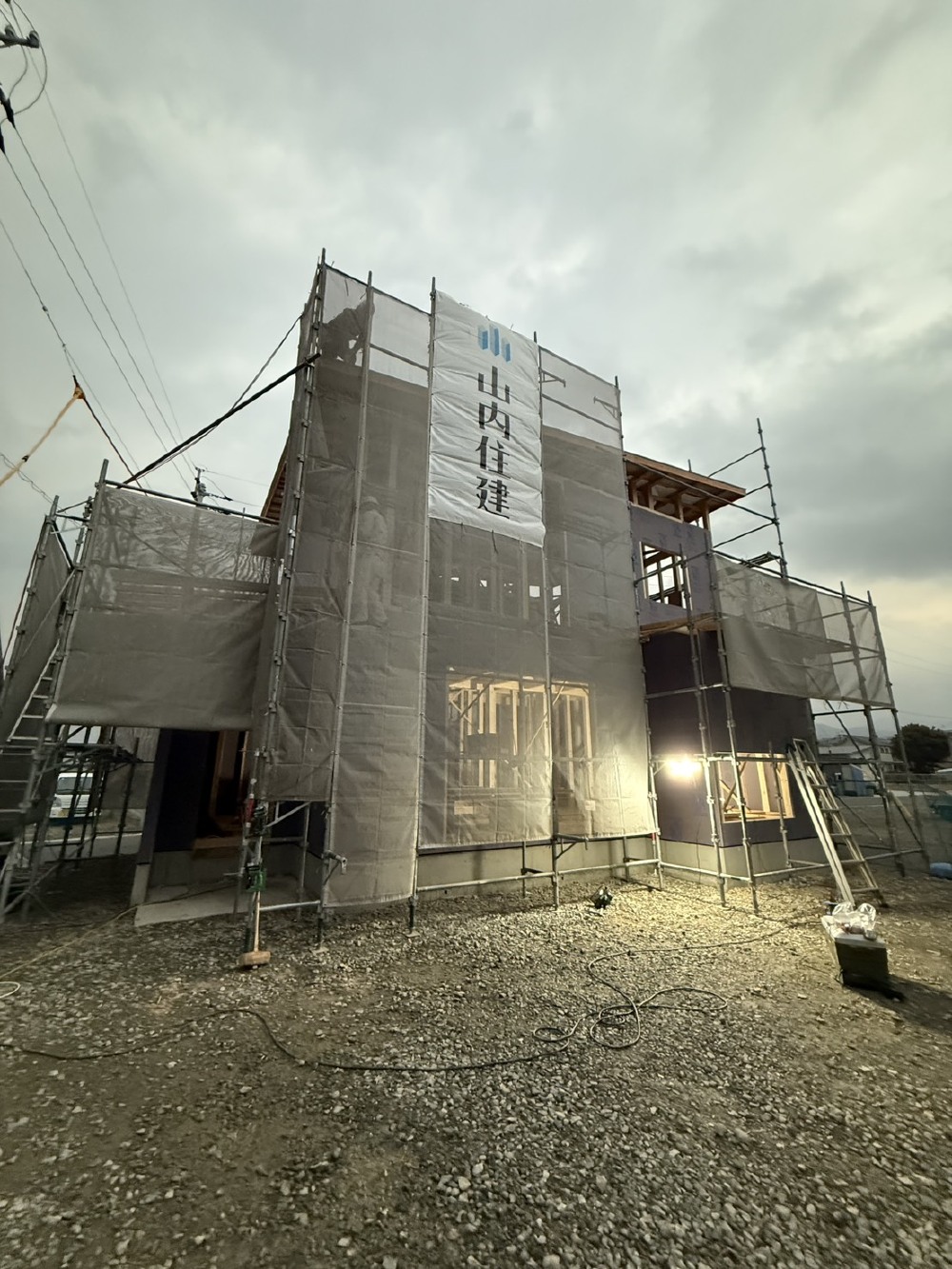 鬼橋町にて建売住宅が上棟しました。